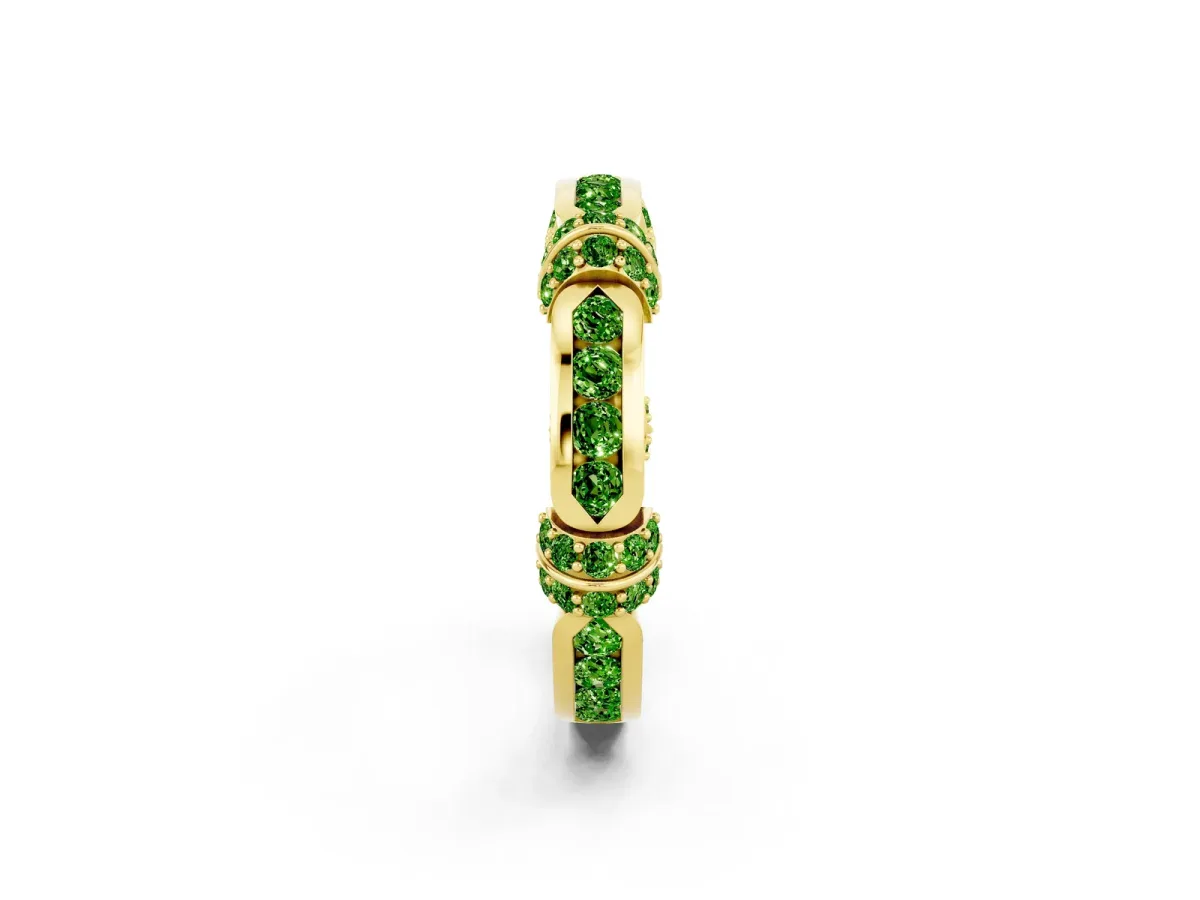 Pavé Round Peridot Link Band with Bezel Setting Yellow gold