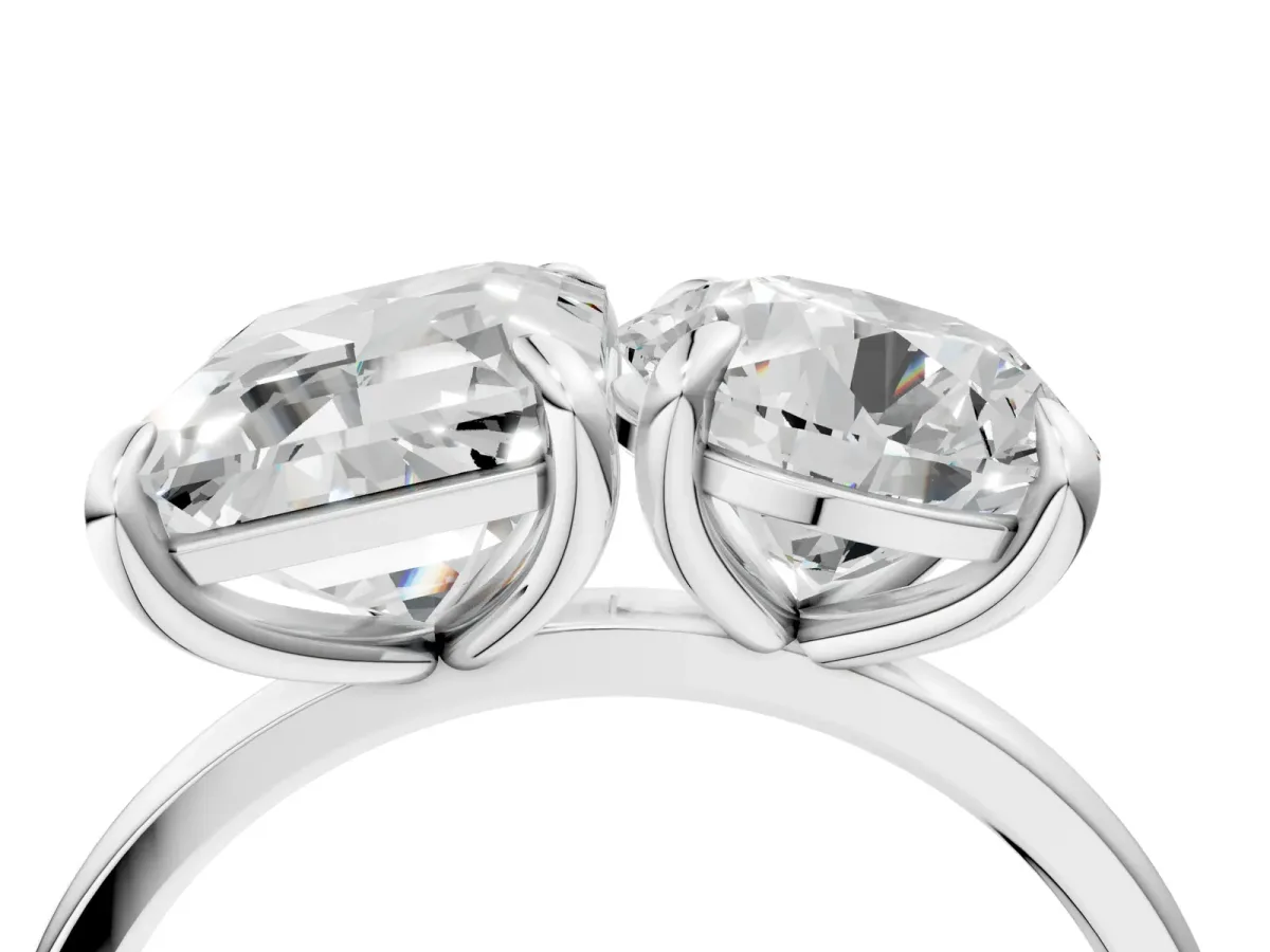 Round and Emerald Toi Moi Ring with Prong Setting and Plain Band Platinum
