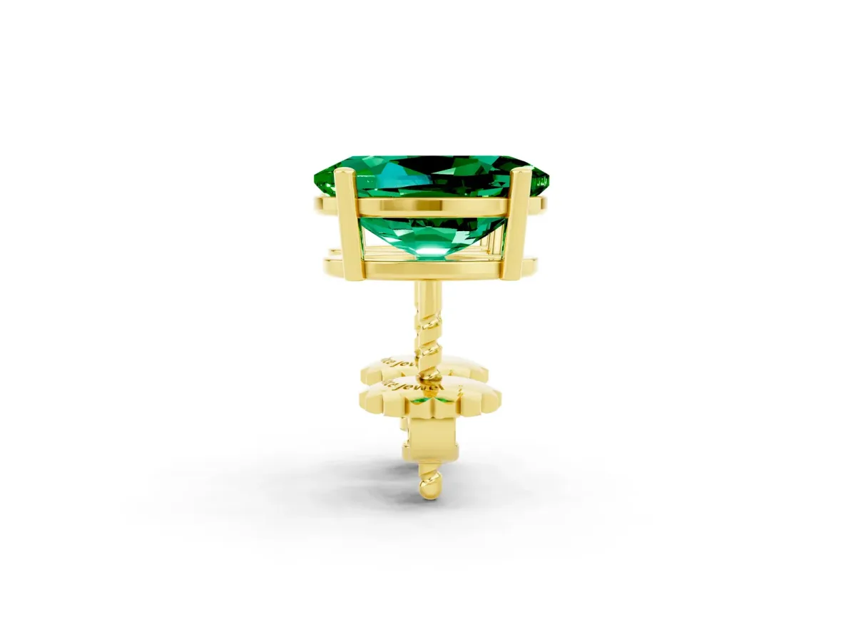 Oval Cut Emerald Stud Earrings Yellow gold