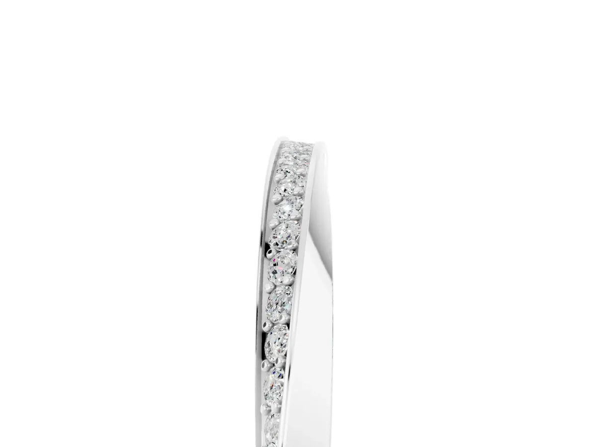 Pavé Round Moissanite Twist Band White gold