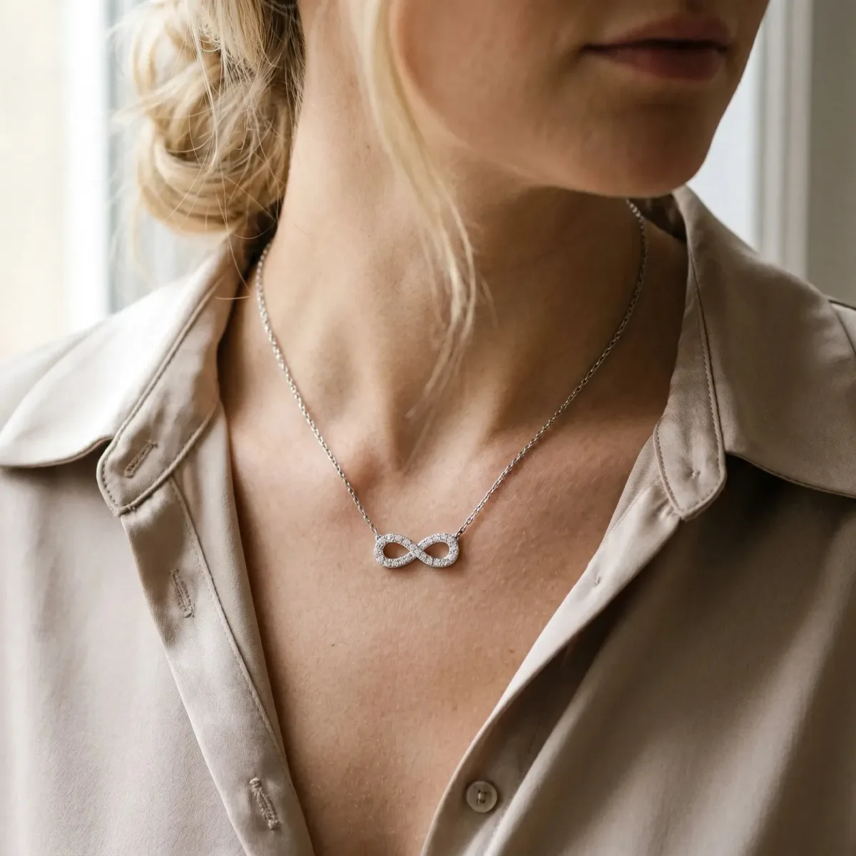 Infinity Pendant with Round Diamond Pavé Setting Silver